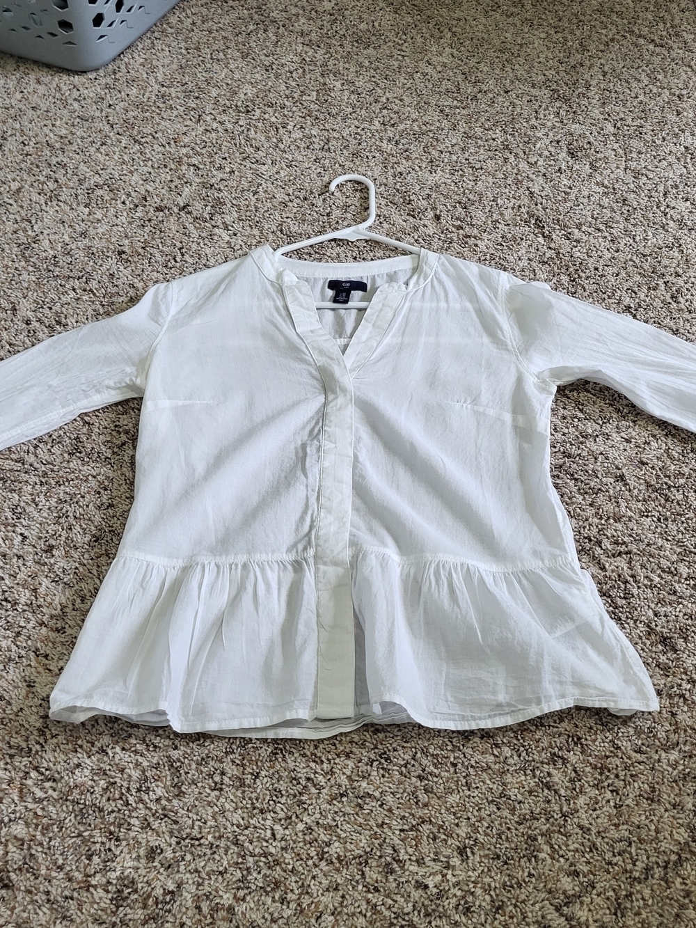 ​Gap White Peplum Blouse Long Sleeve V Neck Band Collar Casual Shirt Women XS